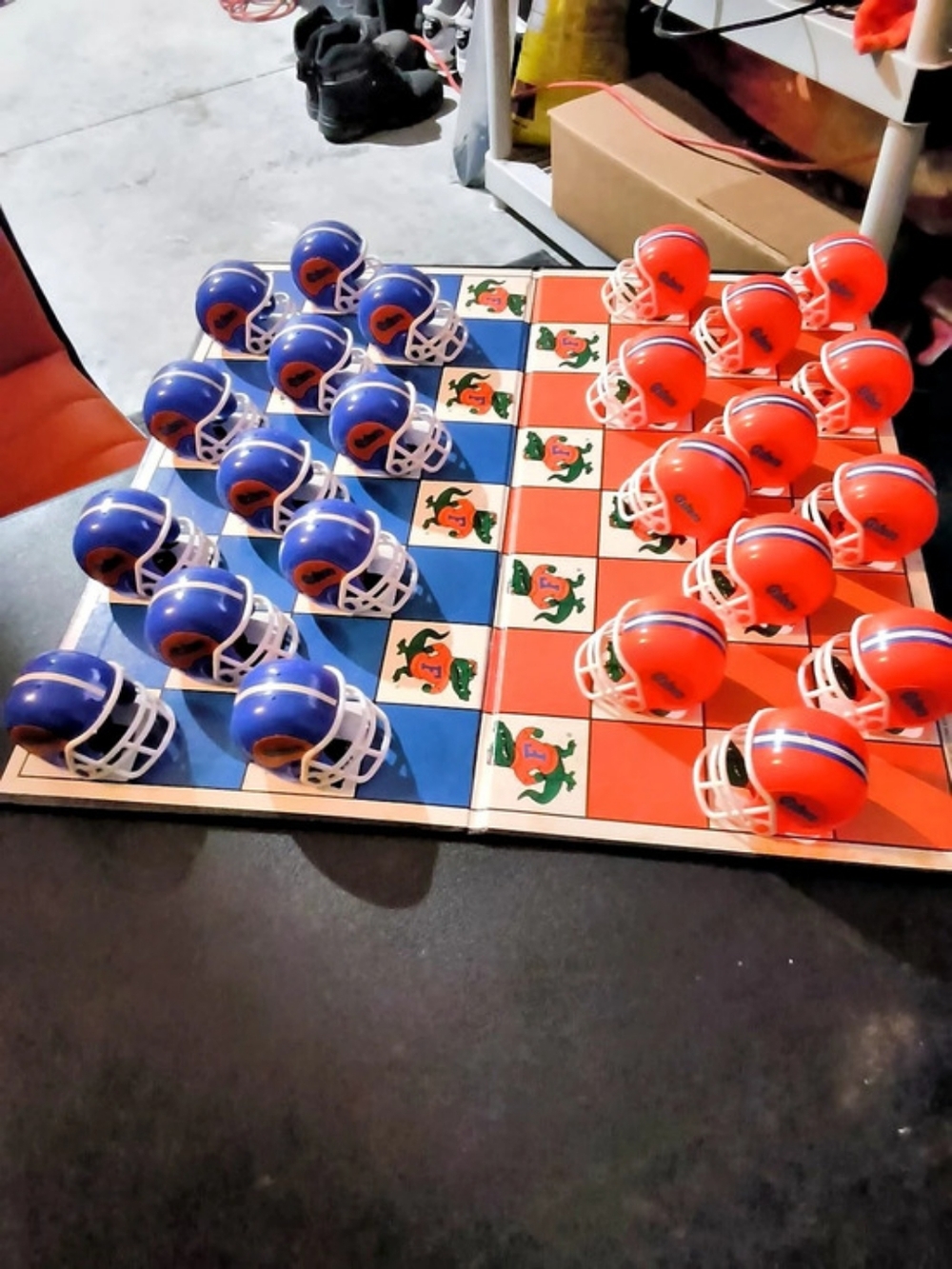 Big League Promotion Corp Florida Gators Checkers Game Blue & Red